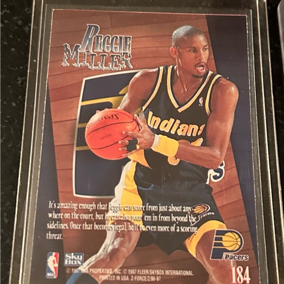 Reggie Miller NBA Basketball Trading Cards (2) - Picture 4 of 5